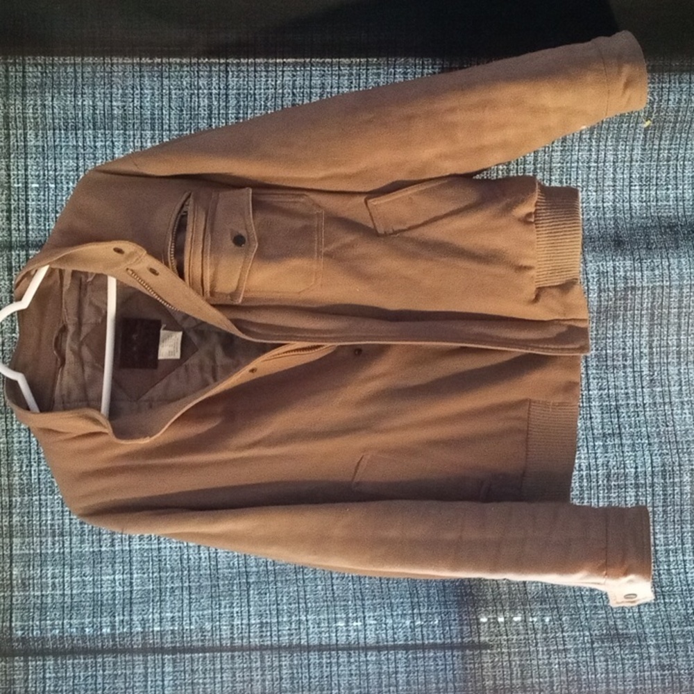Avalanche woolen long sleeve jacket size m mint condition